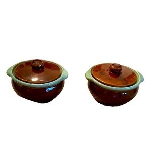 Vintage set of 2 Louisville Stoneware Country fare bean pots